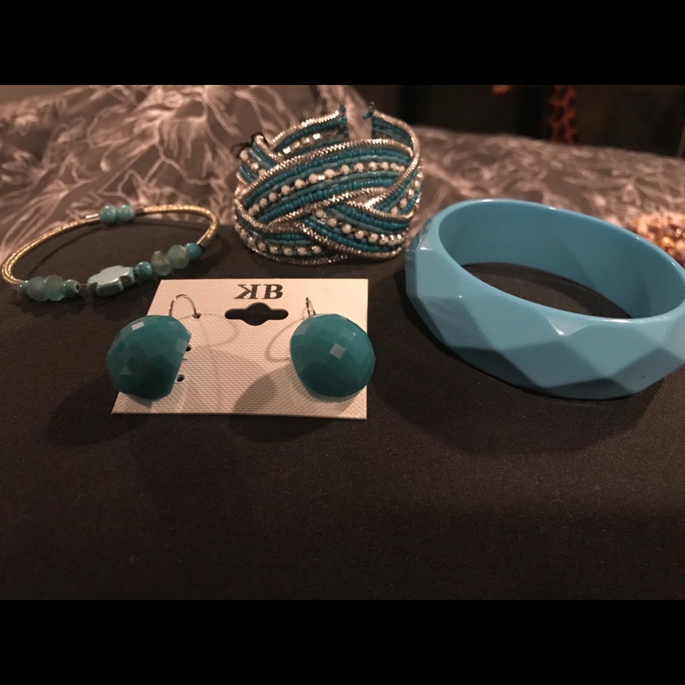 3 turquoise pieces of jewelry